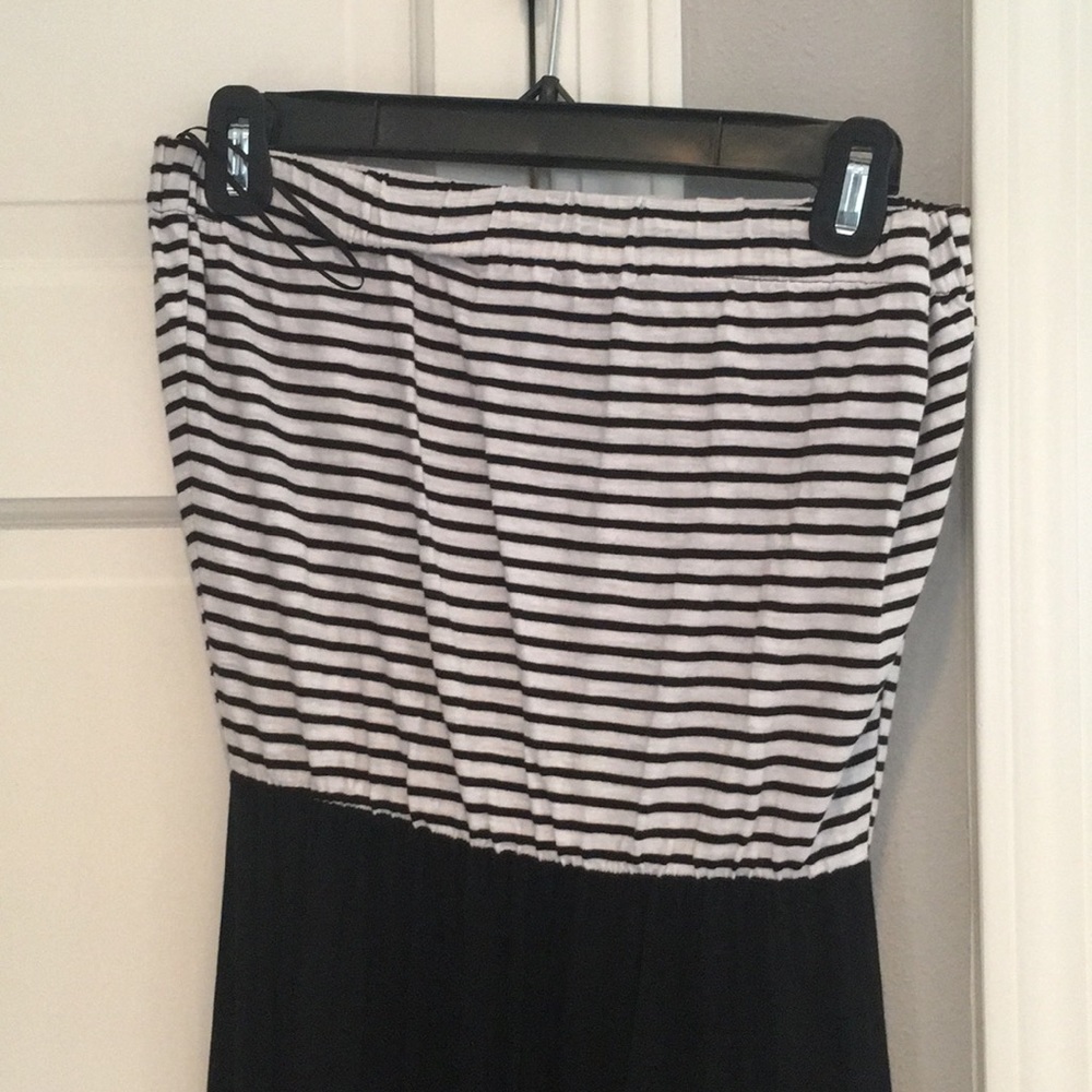 en creme black & white maxi dress. NWOT - Picture 2 of 5